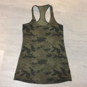 Lululemon tank